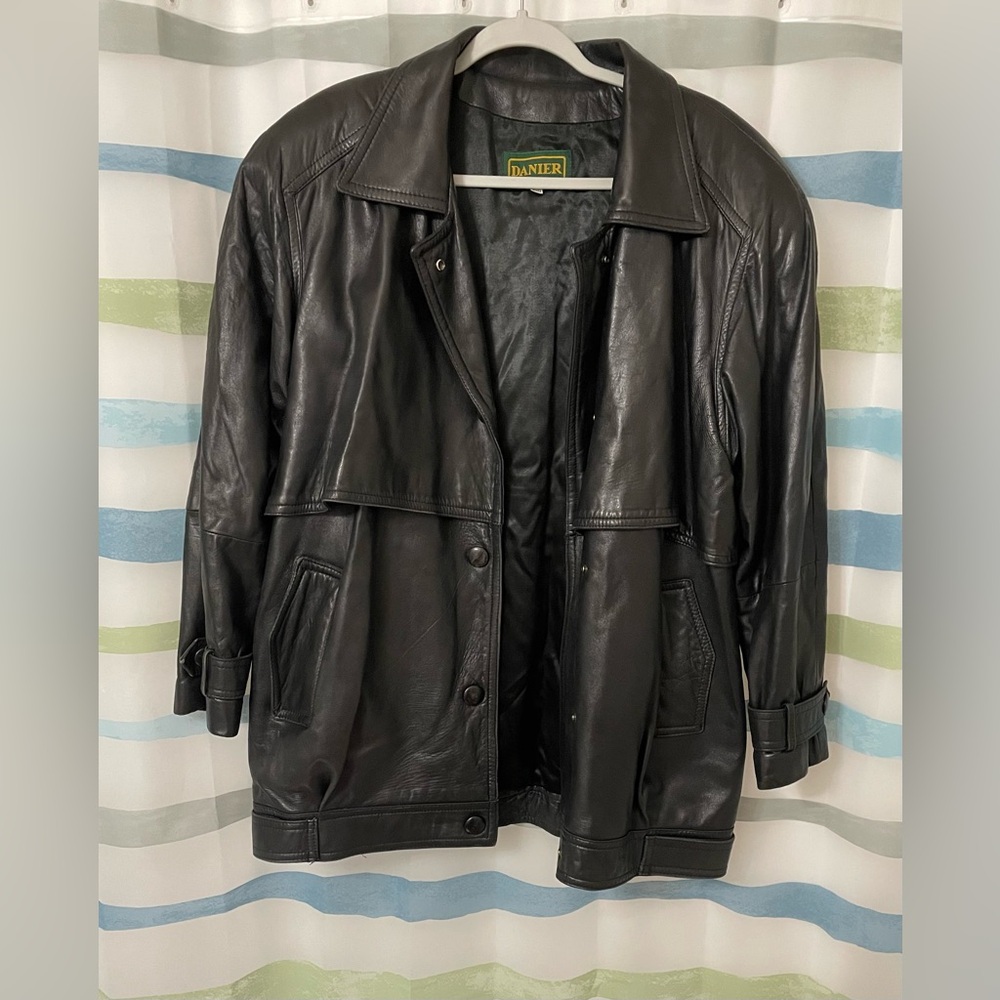 Danier Vintage Storm Back Bombers Leather Jacket Rugged Black Size: Large (N81)